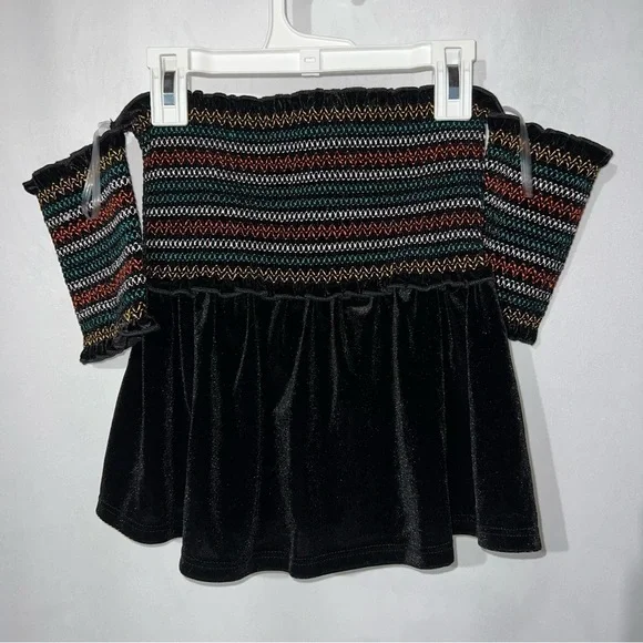 Fashion Nova Festive Off The Shoulder Velvety Top Size XS Black Ruffle Trim - Picture 4 of 8